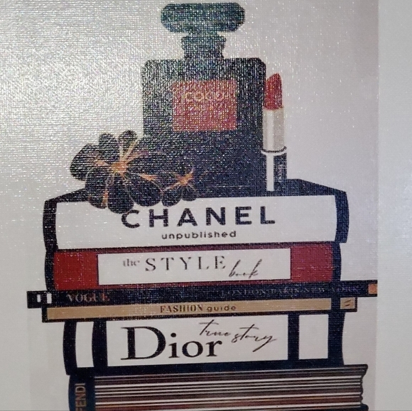 Canva Home/Closet Decor - Picture 2 of 3